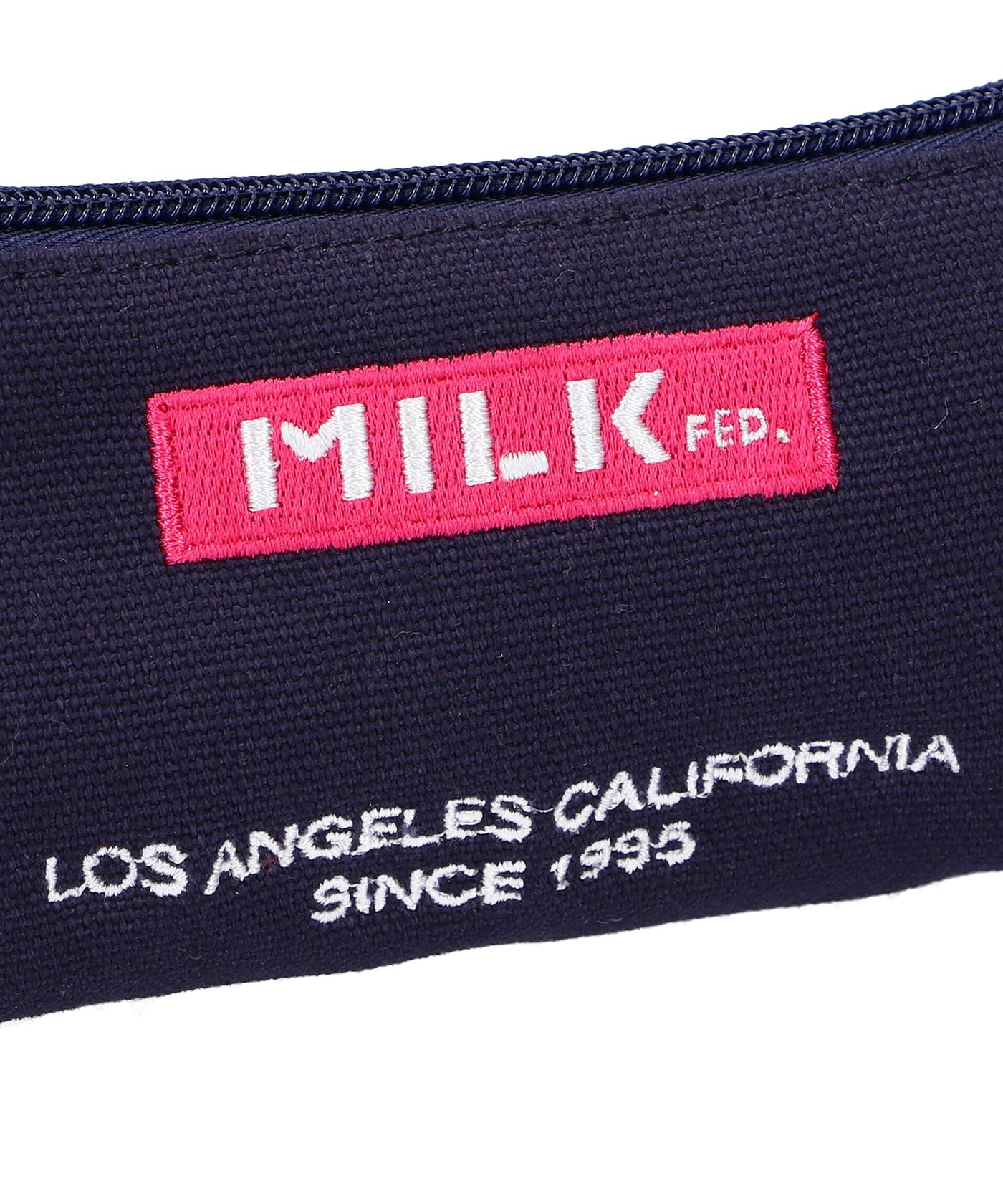 【LIFE STYLE】EMBROIDERED BAR PENCIL CASE MILKFED.