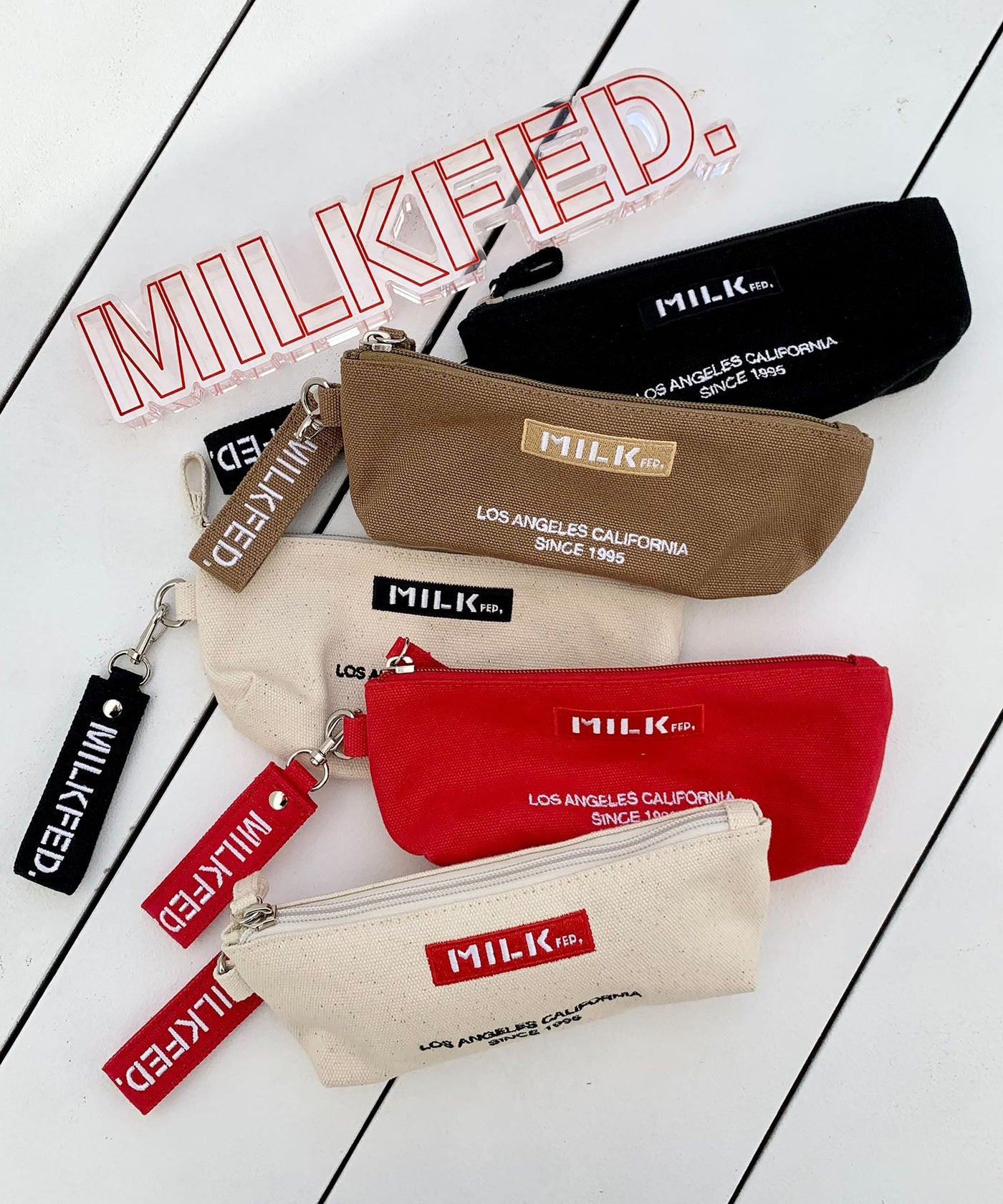 【LIFE STYLE】EMBROIDERED BAR PENCIL CASE MILKFED.