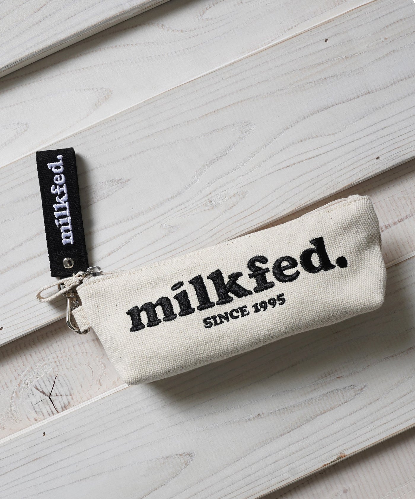 COOPER LOGO PENCIL CASE MILKFED.