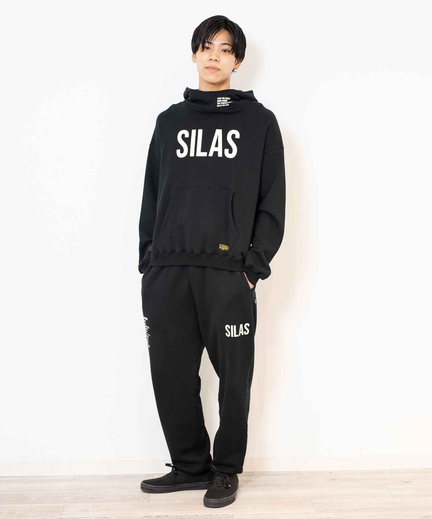 STAND COLLAR SWEAT HOODIE SILAS