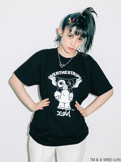 【calif限定】GREMLiNS × X-girl × OVER THE STRiPES GIZMO TEE ＆ DOLL SET